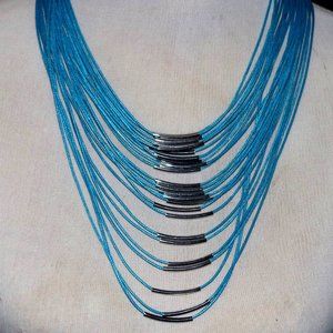 CHARMING CHARLIE BLUE W SILVER ROPE/BEAD NECKLACE